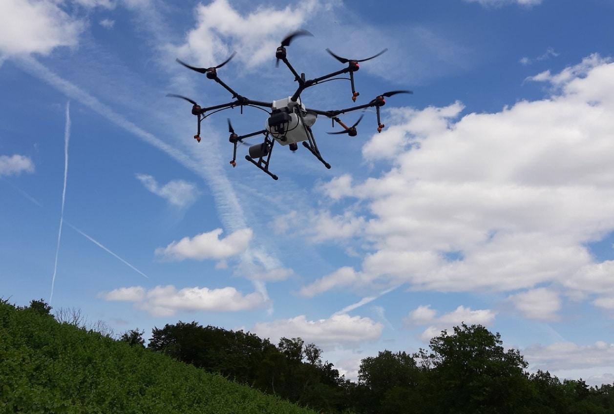 Luxaviation Group and Domaine L&R Kox fly drone pilot project for the spraying of vineyards in Luxembourg