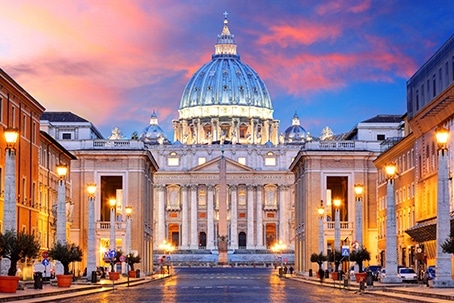 Follow in the footsteps of the Popes who marked history