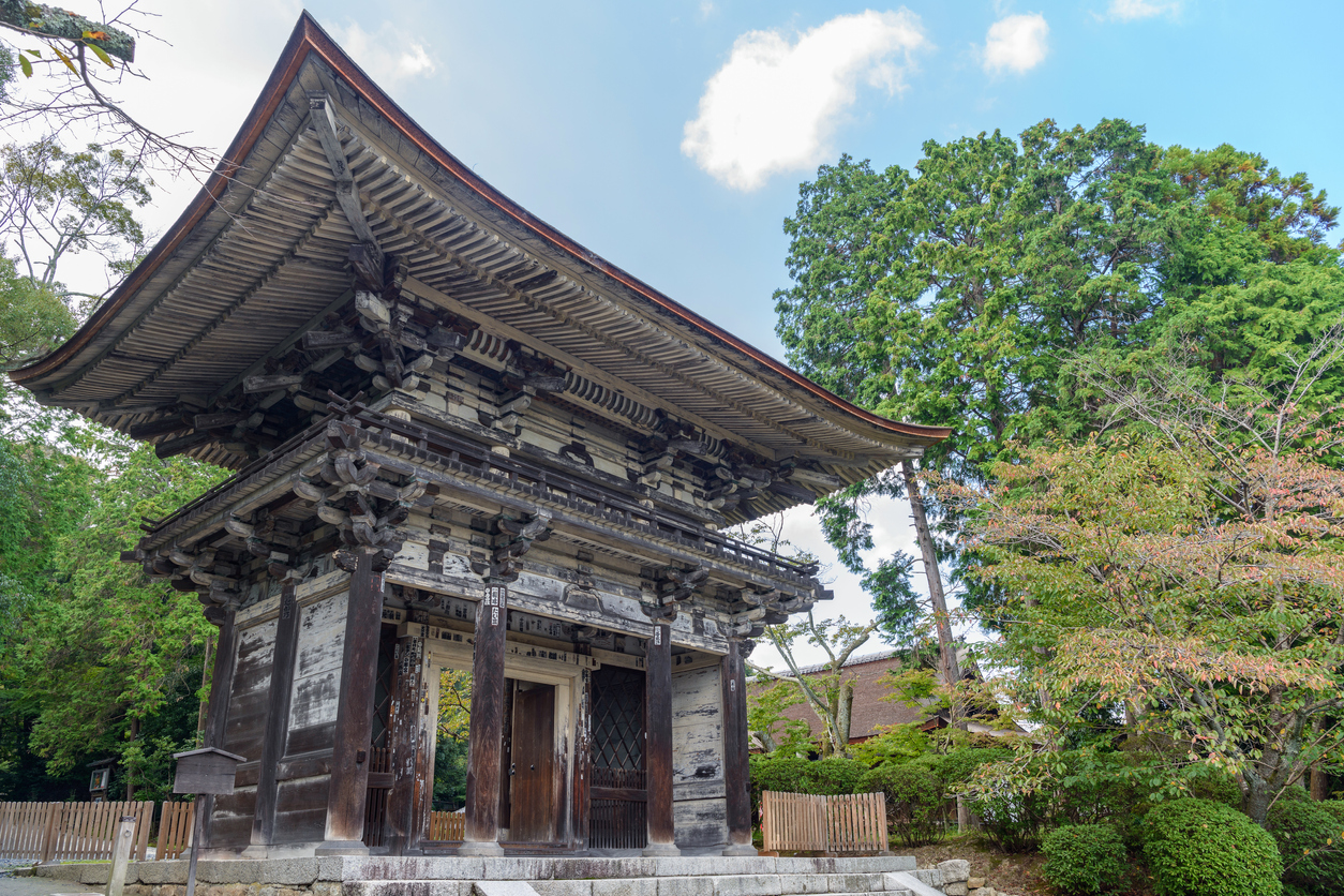 Privatise this ancient temple