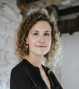 Chloé, la Chef d’Orchestre